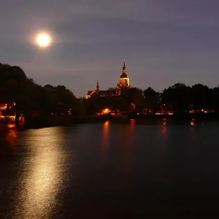 ゲストハウス Altstadt Moench Unser Kleinod In Lage Direkt In Der Altstadt Incl Fruehstueck 4*