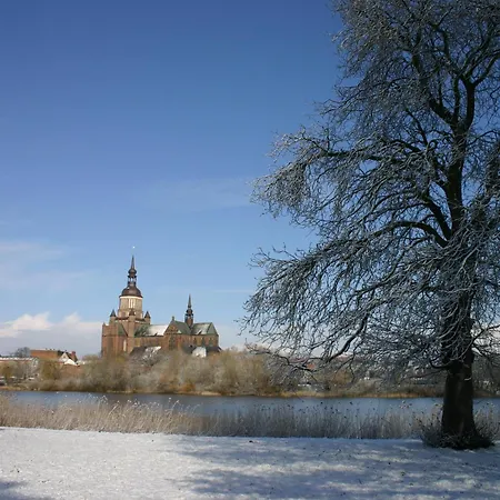 Altstadt Moench In Lage Direkt In Der Altstadt Incl Fruehstueck Stralsund